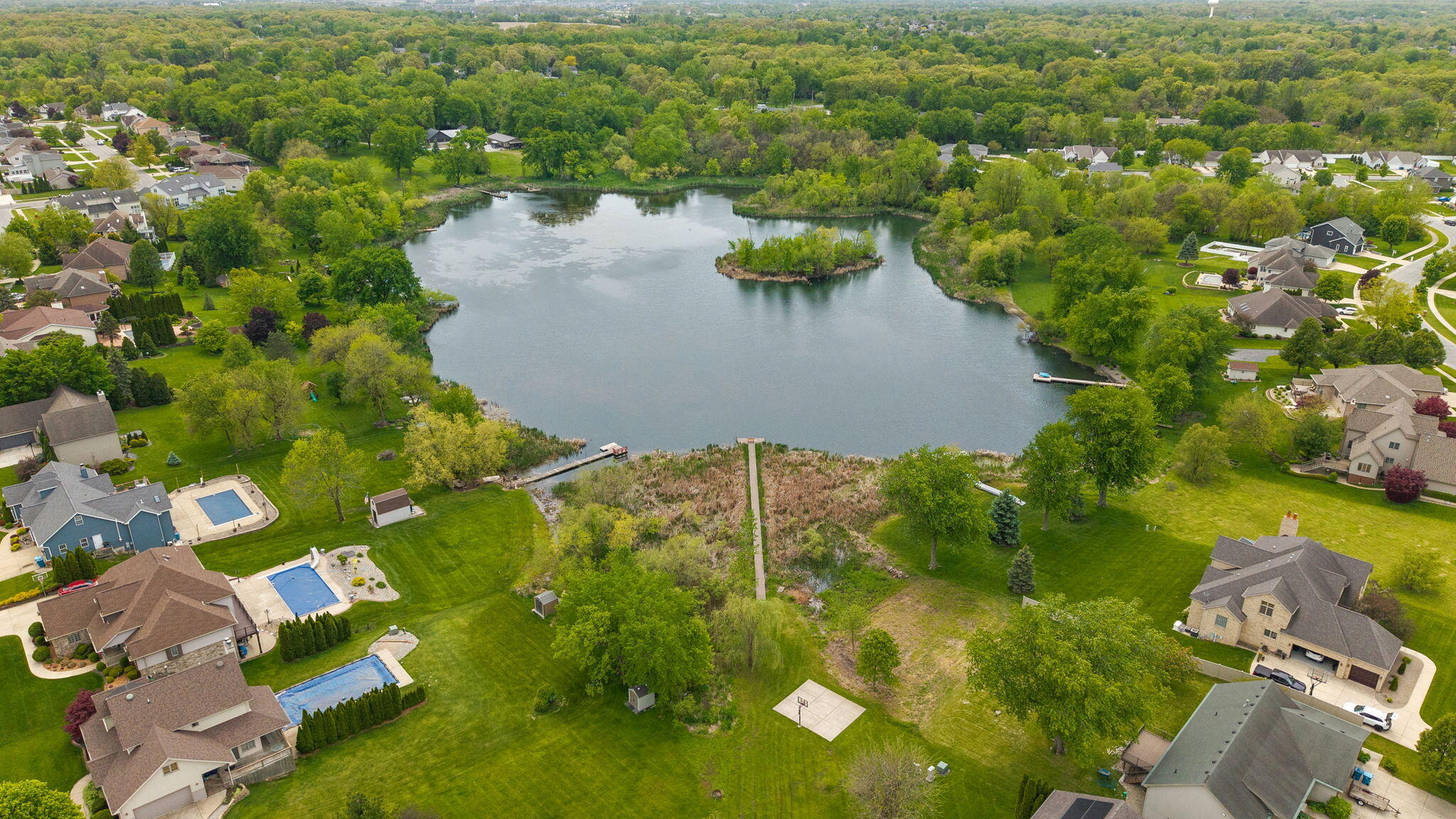 8262 Heron Lake Road St. John, IN 46373 - Photo 3 of 51 2048x1152