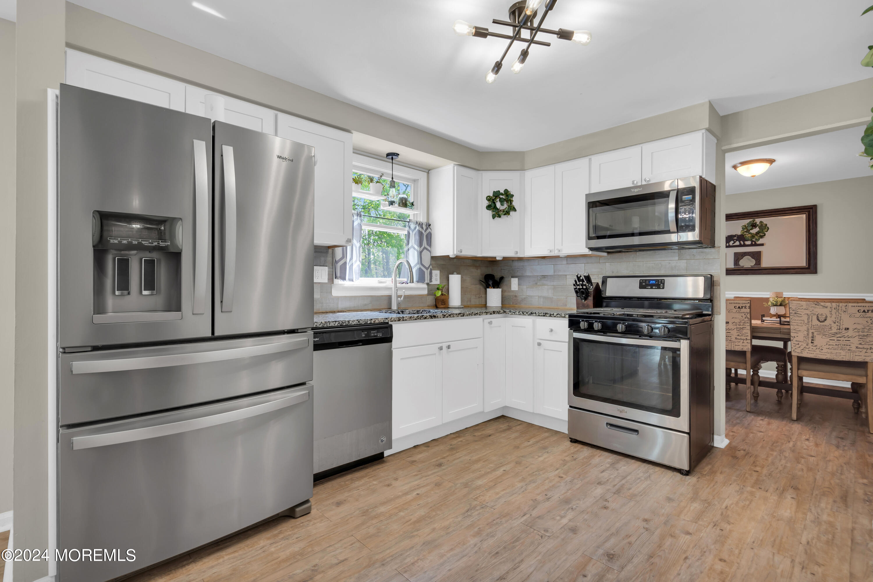 33 Beacon Drive Barnegat, NJ 08005 - Photo 12 of 32 017_dsc01335