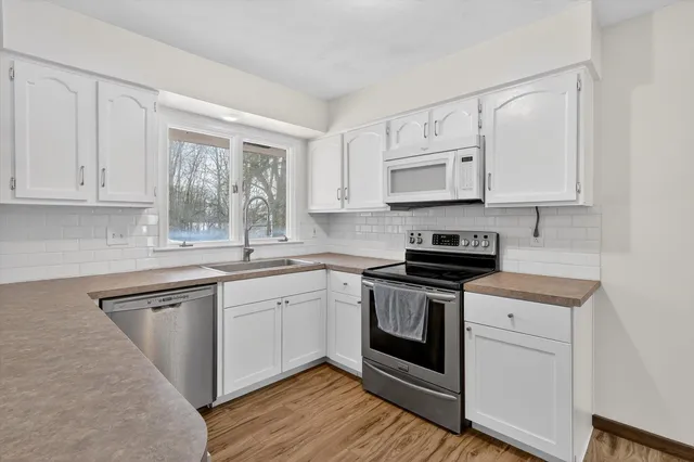 $300,000 | 1500 East Frost Road, Williamston, MI 48895