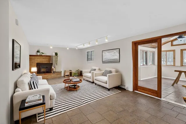 $300,000 | 1500 East Frost Road, Williamston, MI 48895