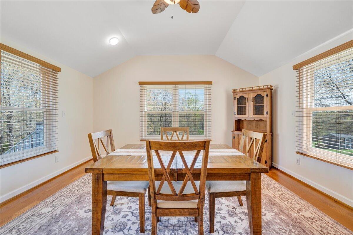 462 Gilford Road Wirtz, VA 24184 - Photo 16 of 53 Dining/Sun Room