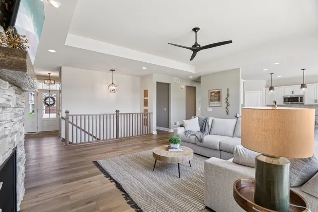 $684,900 | 322 Kiddle Lane, Union Grove, WI 53182