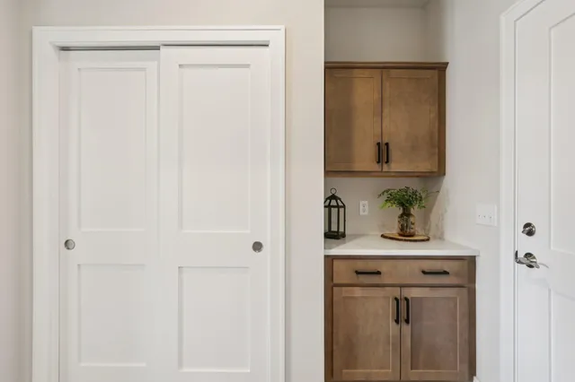 $684,900 | 322 Kiddle Lane, Union Grove, WI 53182