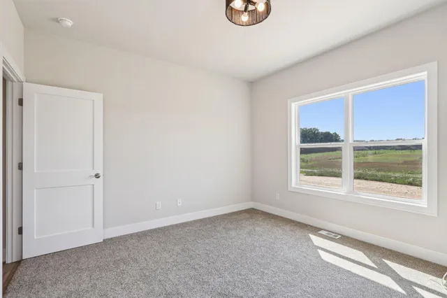 $684,900 | 322 Kiddle Lane, Union Grove, WI 53182