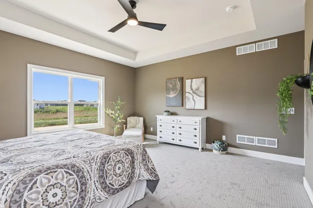 $684,900 | 322 Kiddle Lane, Union Grove, WI 53182