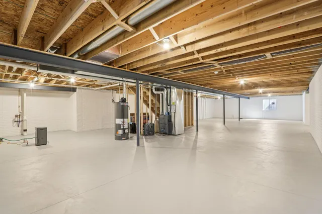 $684,900 | 322 Kiddle Lane, Union Grove, WI 53182