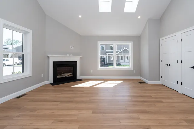 $699,000 | 1 Daybreak Lane, Unit 1, Windham, ME 04062