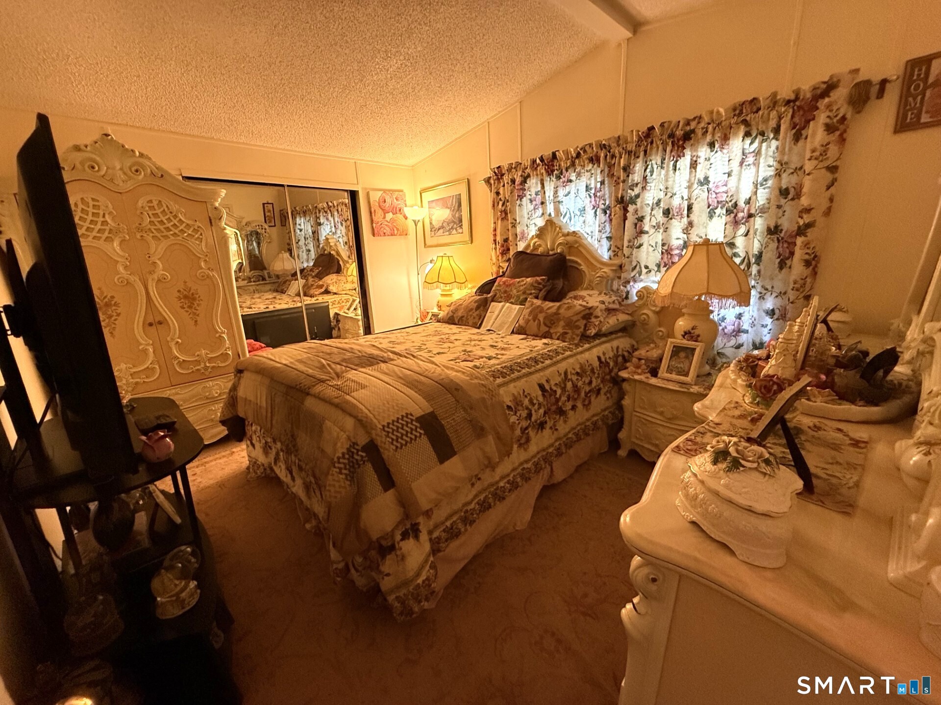 1042 Poquonnock Road Groton, CT 06340 - Photo 9 of 16
