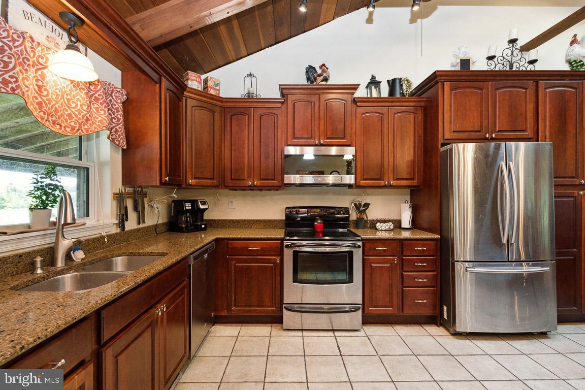 844 Dr Jack Road Conowingo, MD 21918 - Photo 11 of 46 Kitchen