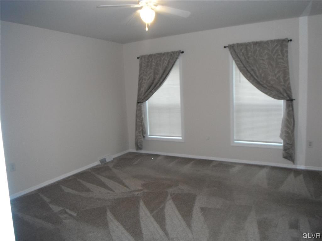 39 Abbey Road Easton, PA 18040 - Photo 12 of 22 Gallery Image 12