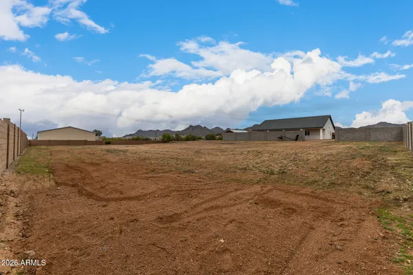 $769,800 | 1427 East Whiteley Street, Apache Junction, AZ 85119