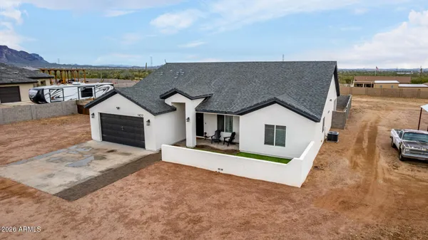 $769,800 | 1427 East Whiteley Street, Apache Junction, AZ 85119