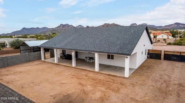 $769,800 | 1427 East Whiteley Street, Apache Junction, AZ 85119