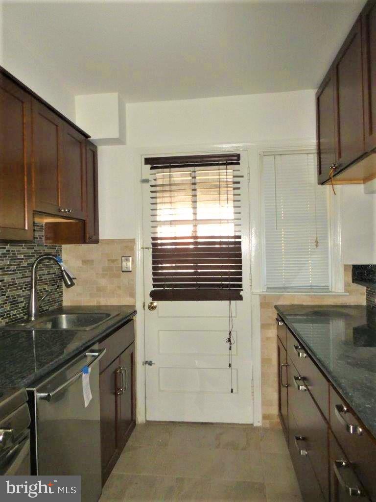 1628 Feldbrook Road Baltimore, MD 21286 - Photo 9 of 21 Gallery Image 9