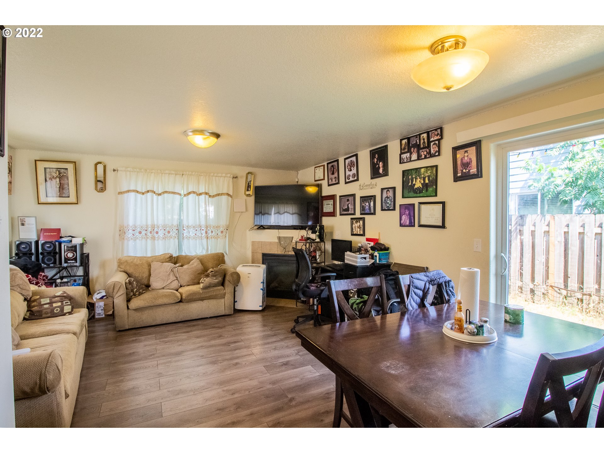 2719 Southeast 136th Place Portland, OR 97236 - Photo 5 of 16