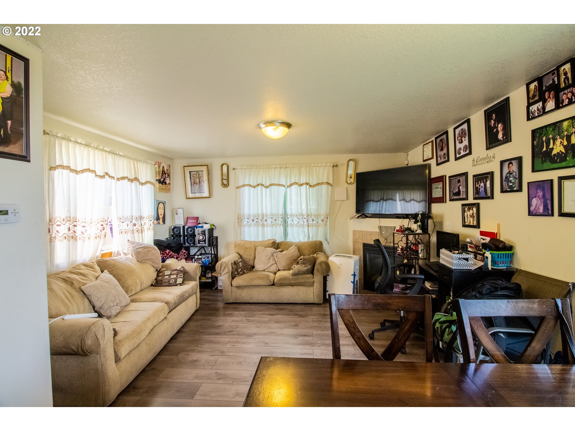 2719 Southeast 136th Place Portland, OR 97236 - Photo 6 of 16