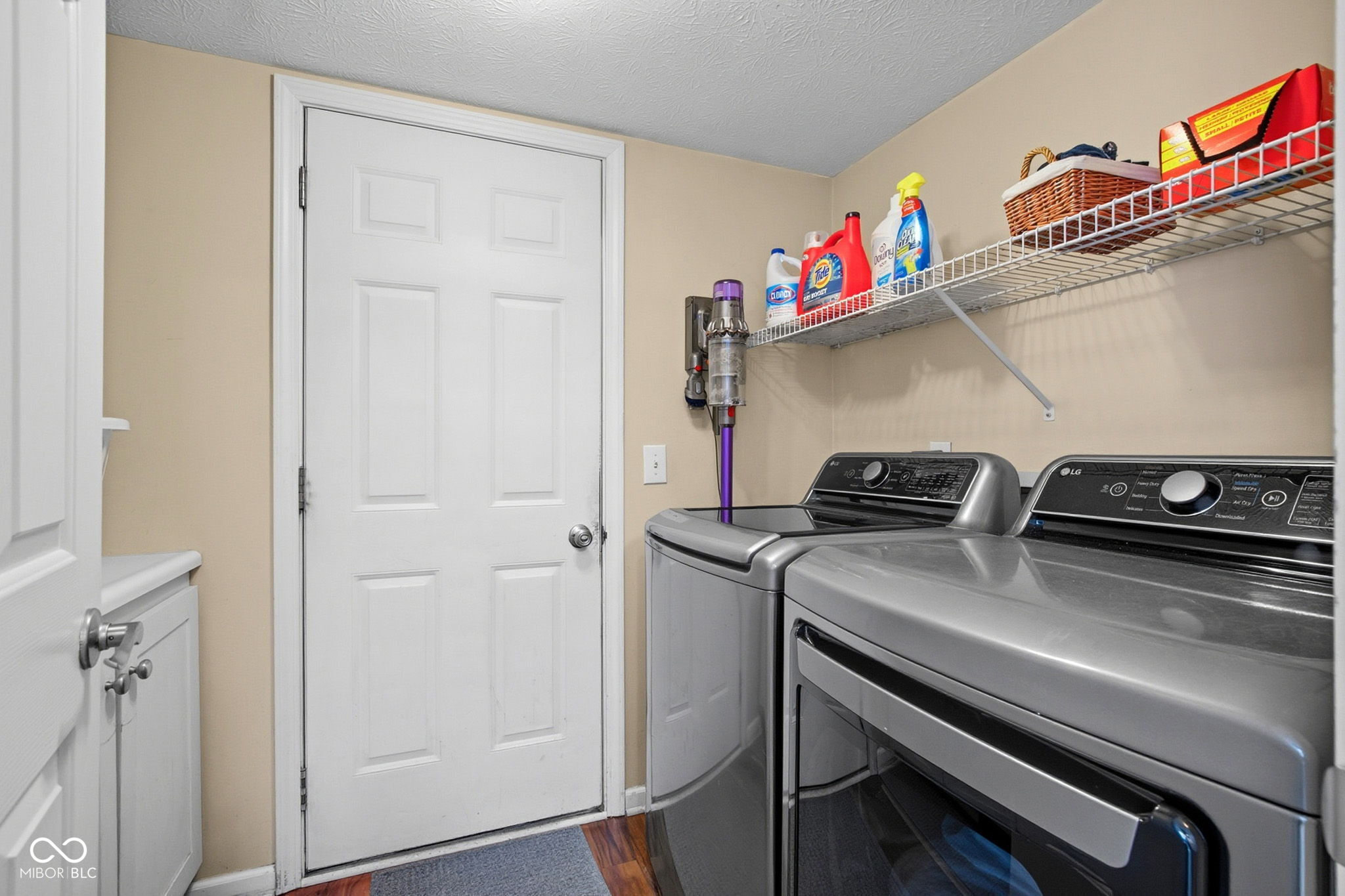 13926 Wakefield Place Fishers, IN 46038 - Photo 12 of 76