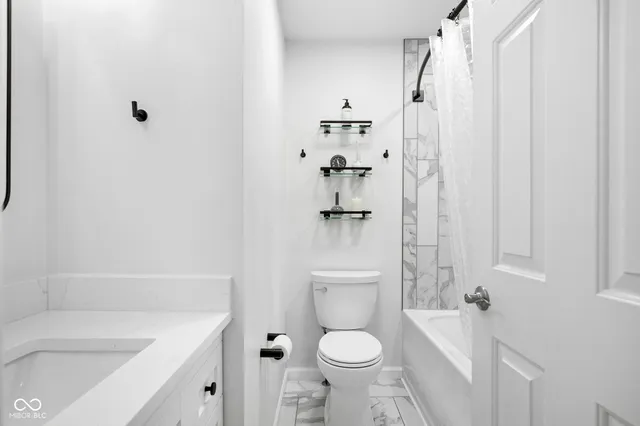 $399,900 | 13926 Wakefield Place, Fishers, IN 46038