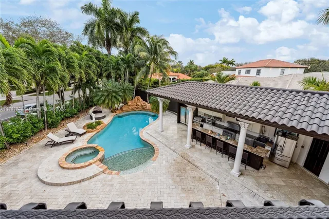 $2,600,000 | 8200 Northwest 163rd Street, Miami Lakes, FL 33016