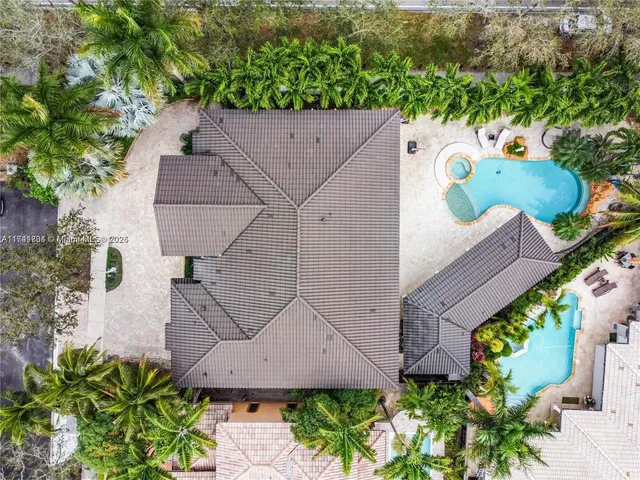 $2,600,000 | 8200 Northwest 163rd Street, Miami Lakes, FL 33016