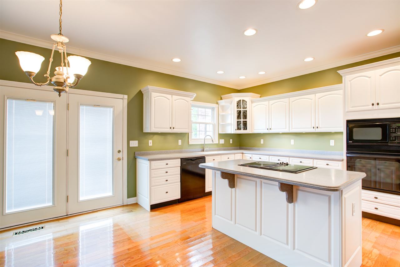 2198 Waters Ridge Drive Newburgh, IN 47630 - Photo 11 of 36 Gallery Image 11