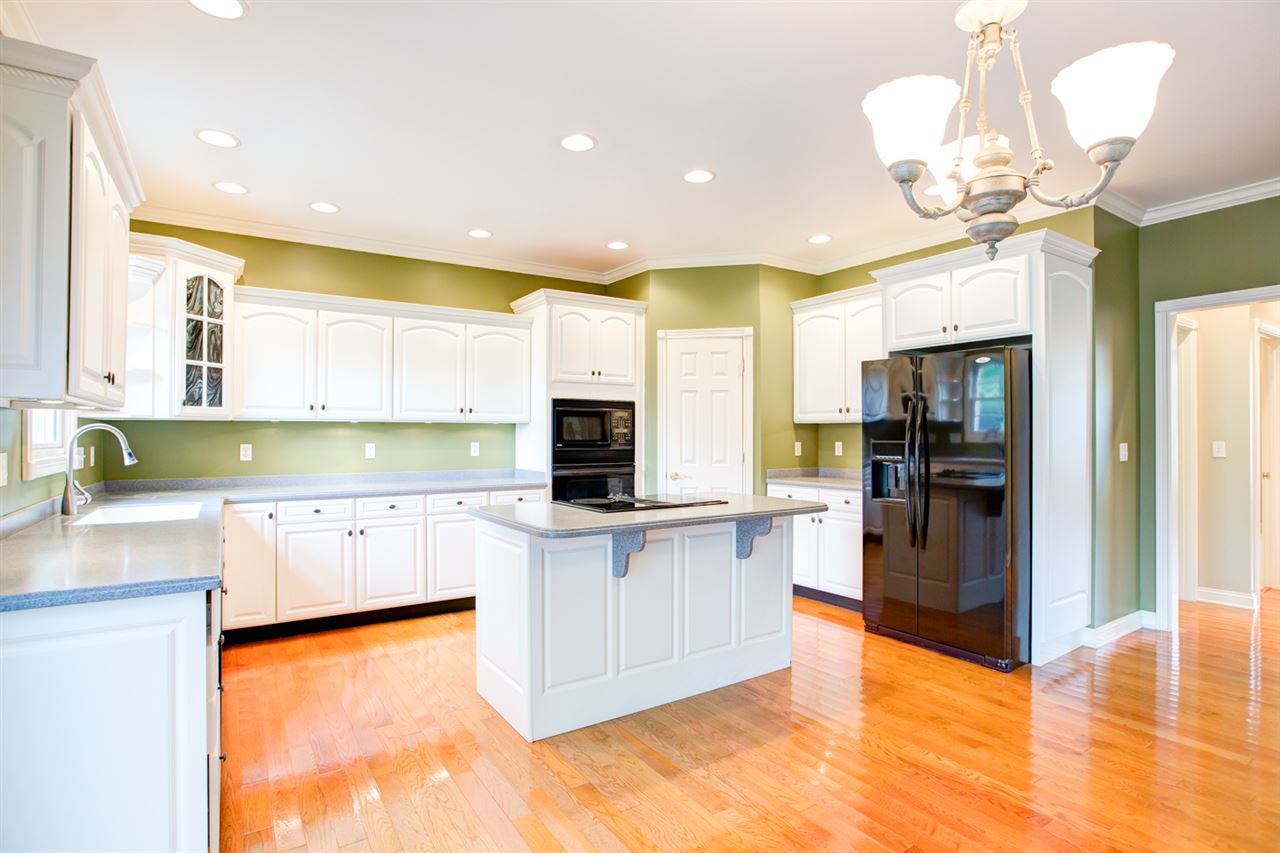 2198 Waters Ridge Drive Newburgh, IN 47630 - Photo 13 of 36 Gallery Image 13