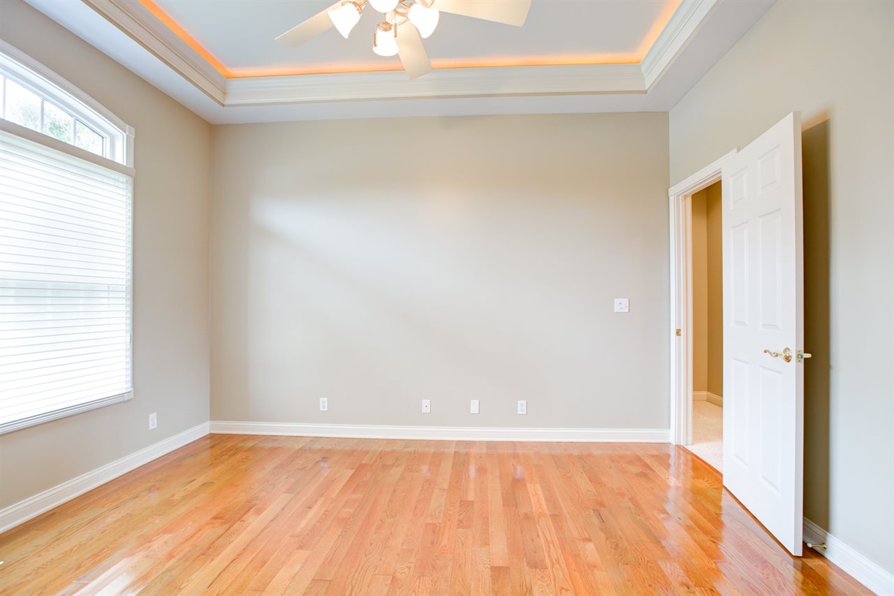 2198 Waters Ridge Drive Newburgh, IN 47630 - Photo 5 of 36 Gallery Image 5