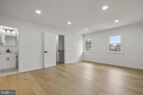 $6,200 | 2339 North Powhatan Street, Arlington, VA 22205