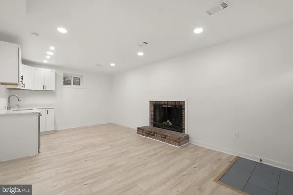 $6,200 | 2339 North Powhatan Street, Arlington, VA 22205