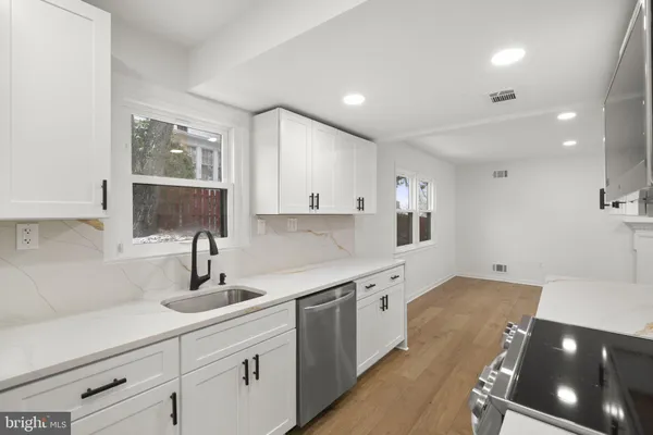 $6,200 | 2339 North Powhatan Street, Arlington, VA 22205