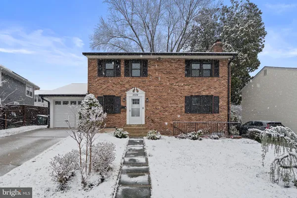 $6,200 | 2339 North Powhatan Street, Arlington, VA 22205