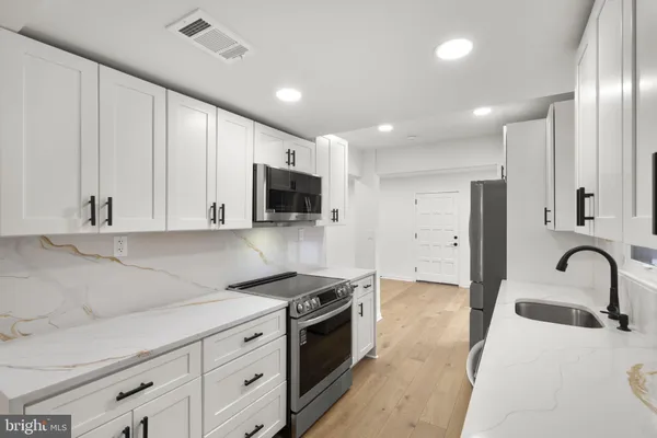 $6,200 | 2339 North Powhatan Street, Arlington, VA 22205