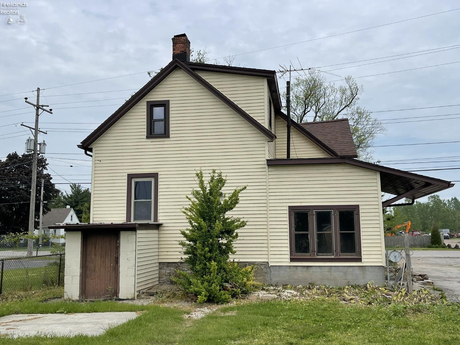 3028 Venice Road Sandusky, OH 44870 - Photo 2 of 15 Gallery Image 2