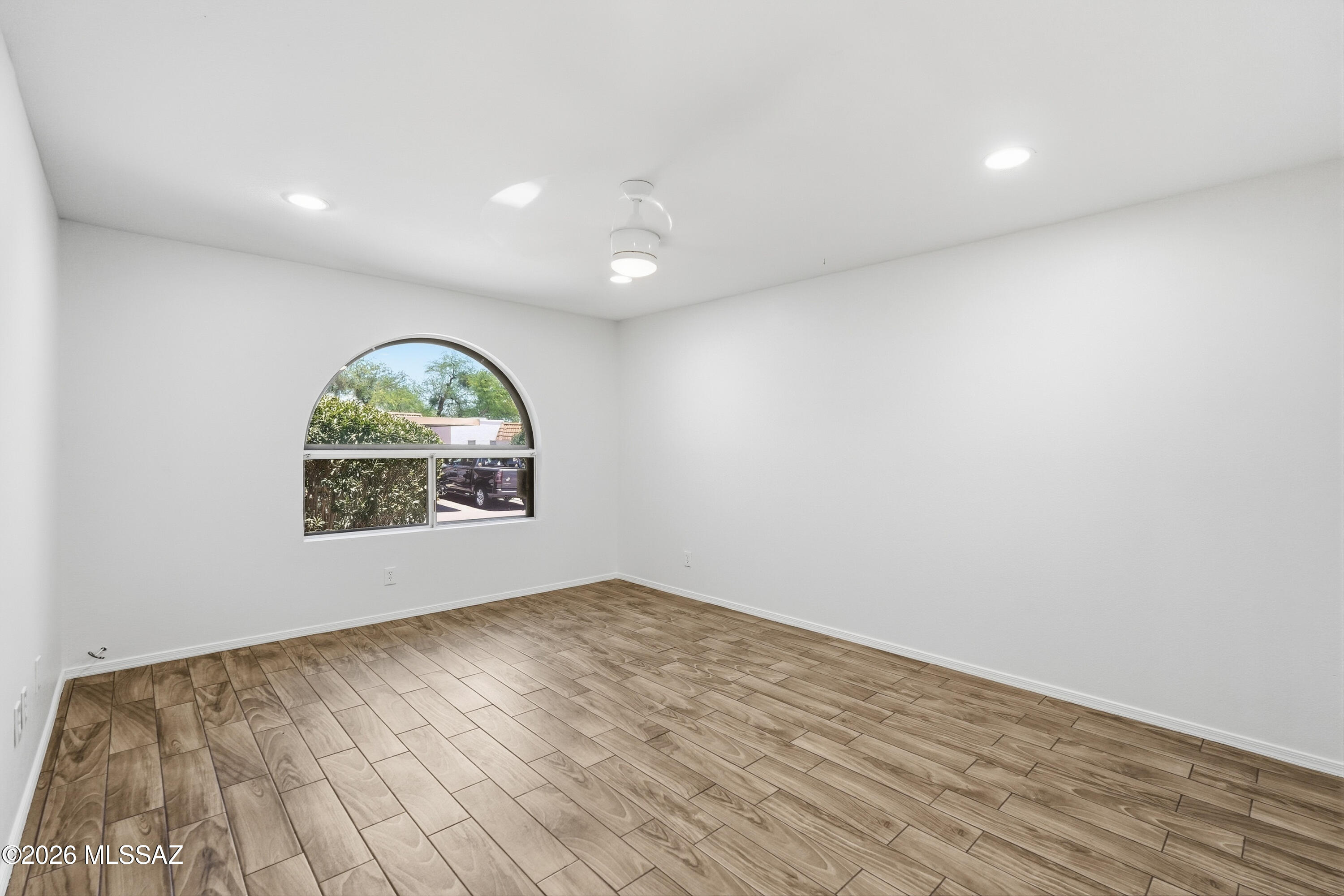 660 East River Road, Unit W Tucson, AZ 85704 - Photo 14 of 33 027_ListerPros