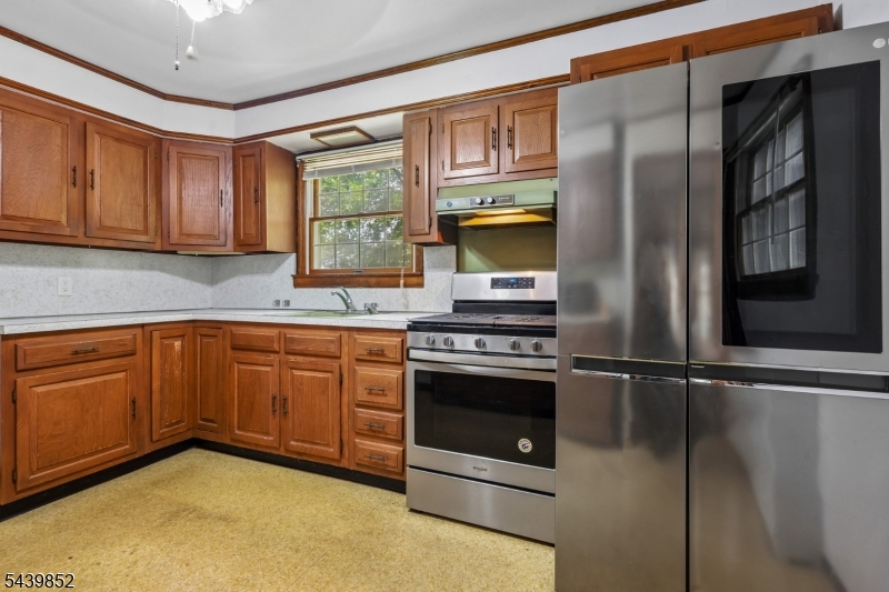 320 Redmont Road North Plainfield, NJ 07063 - Photo 10 of 24