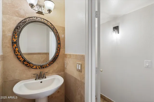 $2,850 | 4626 East Weaver Road, Phoenix, AZ 85050