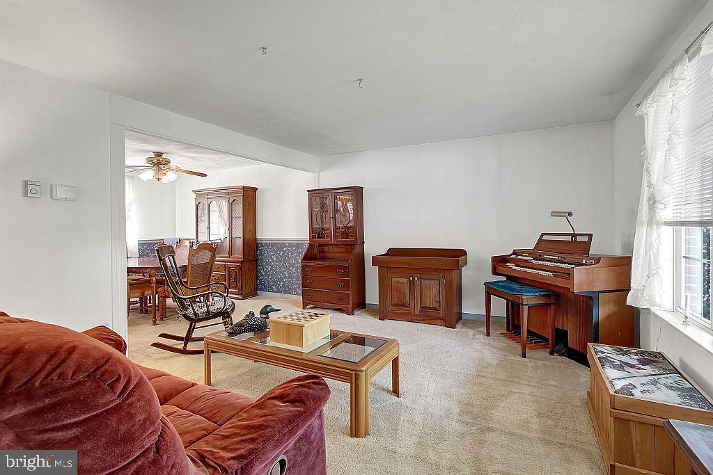 260 Troy Road Dallastown, PA 17313 - Photo 2 of 26 Gallery Image 2