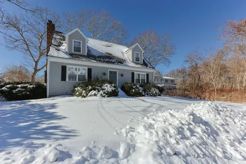 $1,400,000 | 24 Montgomery Court, Falmouth, MA 02540