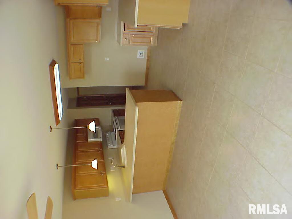 1401 Cadbury Ridge Quincy, IL 62305 - Photo 6 of 6 Gallery Image 6