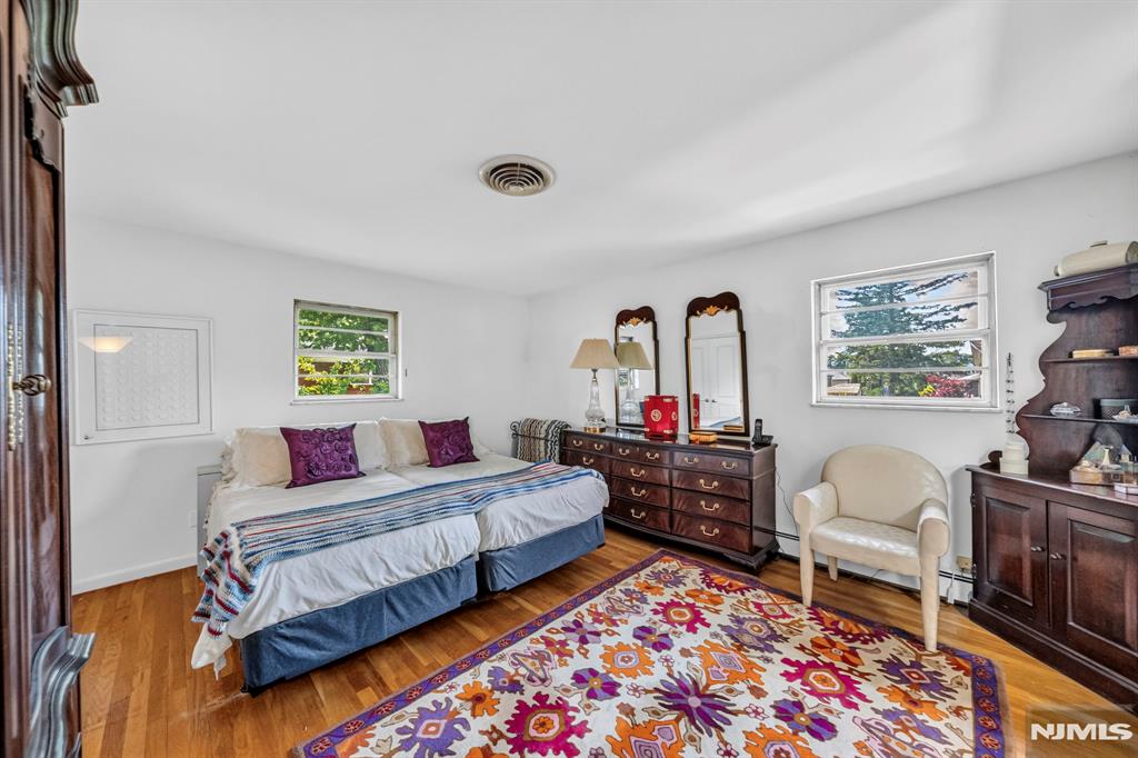 1230 Duncan Road Fort Lee, NJ 07024 - Photo 19 of 50