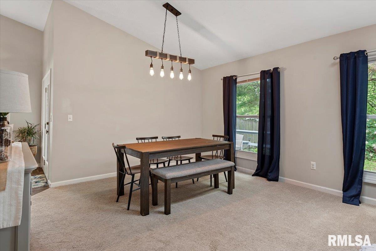 3200 Blueberry Lane Springfield, IL 62711 - Photo 8 of 30