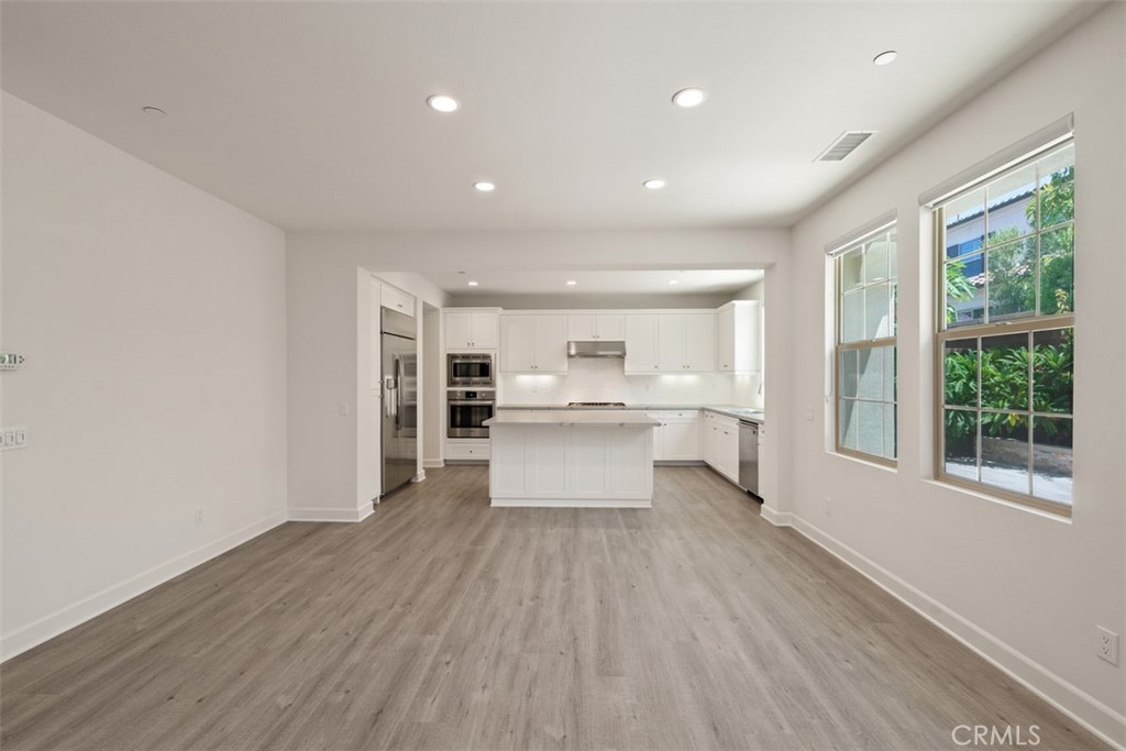 116 Windswept Irvine, CA 92618 - Photo 10 of 74