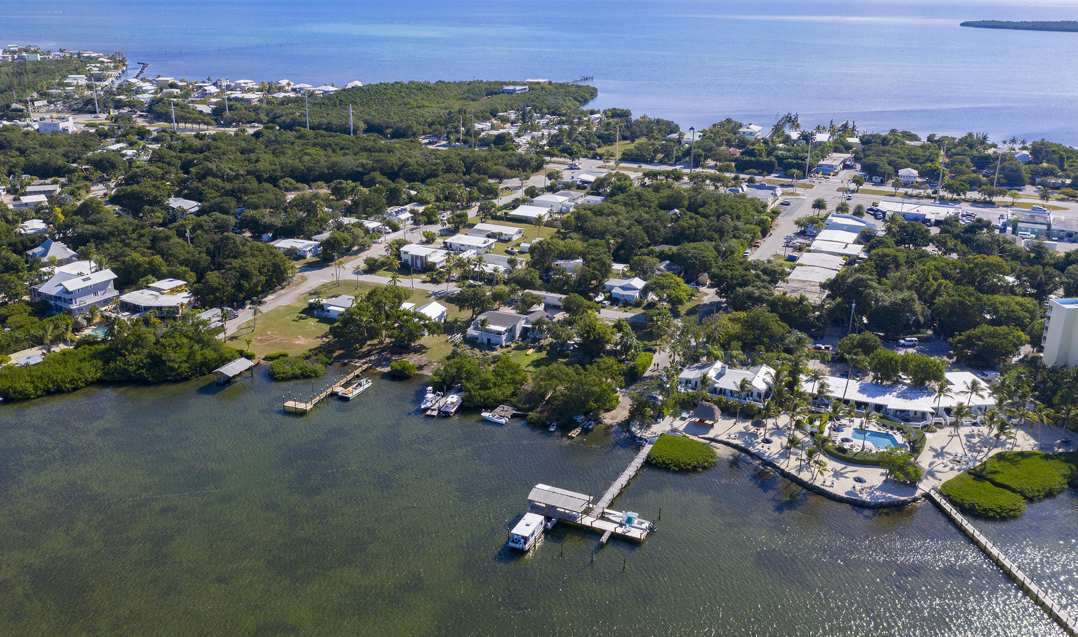 186 Harborview Drive Tavernier, FL 33070 - Photo 7 of 32 an aerial view of a