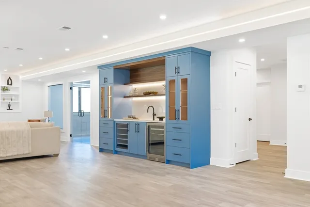 $1,958,000 | 25 High Street, Unit 25, Newton, MA 02461