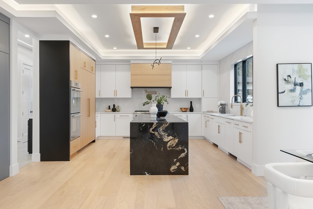 25 High Street, Unit 25 Newton, MA 02461 - Photo 6 of 39