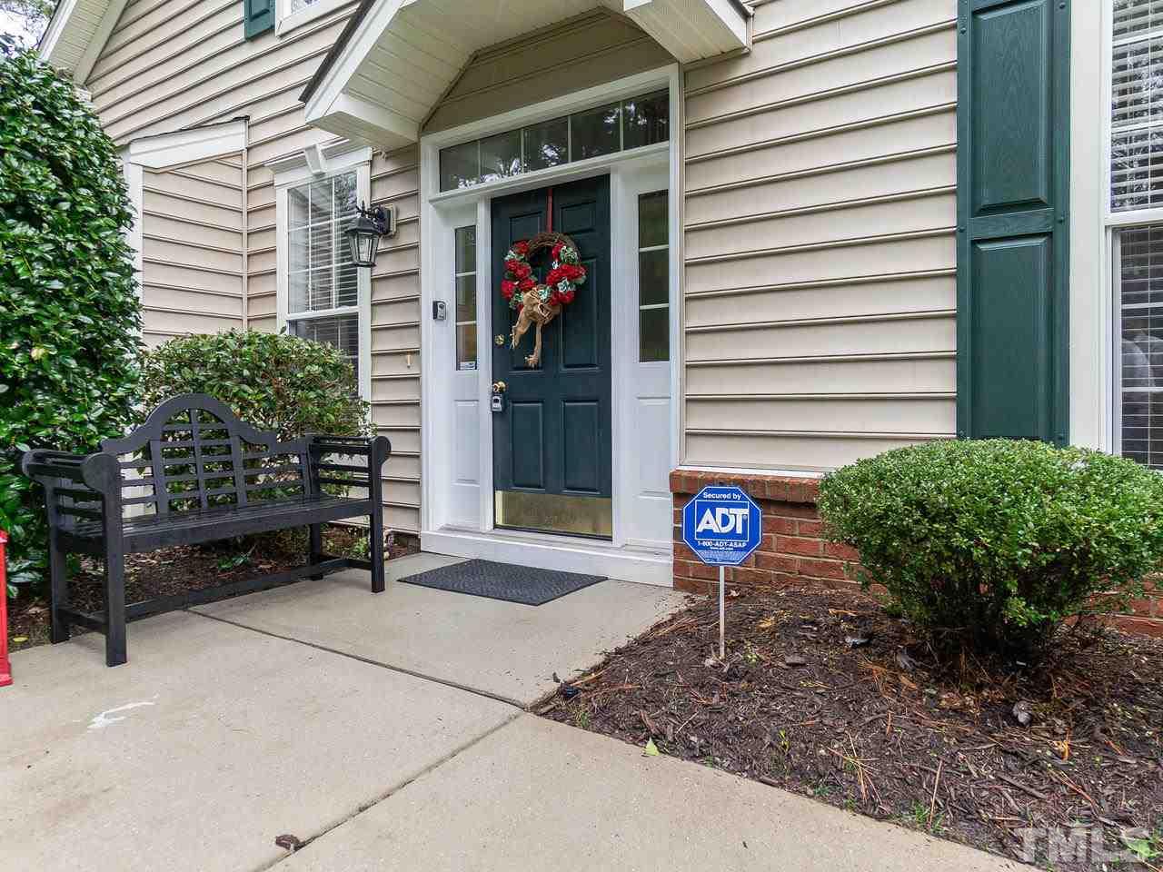 11240 Maplecroft Court Raleigh, NC 27617 - Photo 4 of 25 Gallery Image 4