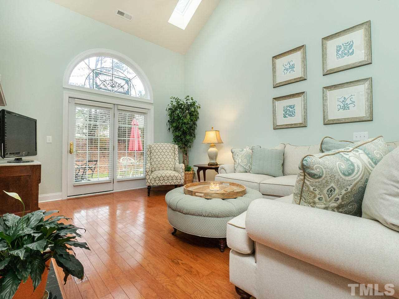11240 Maplecroft Court Raleigh, NC 27617 - Photo 5 of 25 Gallery Image 5