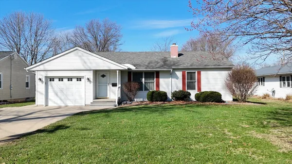 $259,900 | 1019 North Sangamon Avenue, Gibson City, IL 60936