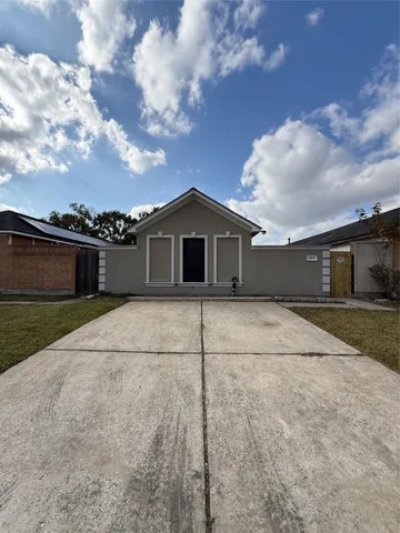 $1,600 | 13810 Northlake Drive, Houston, TX 77049