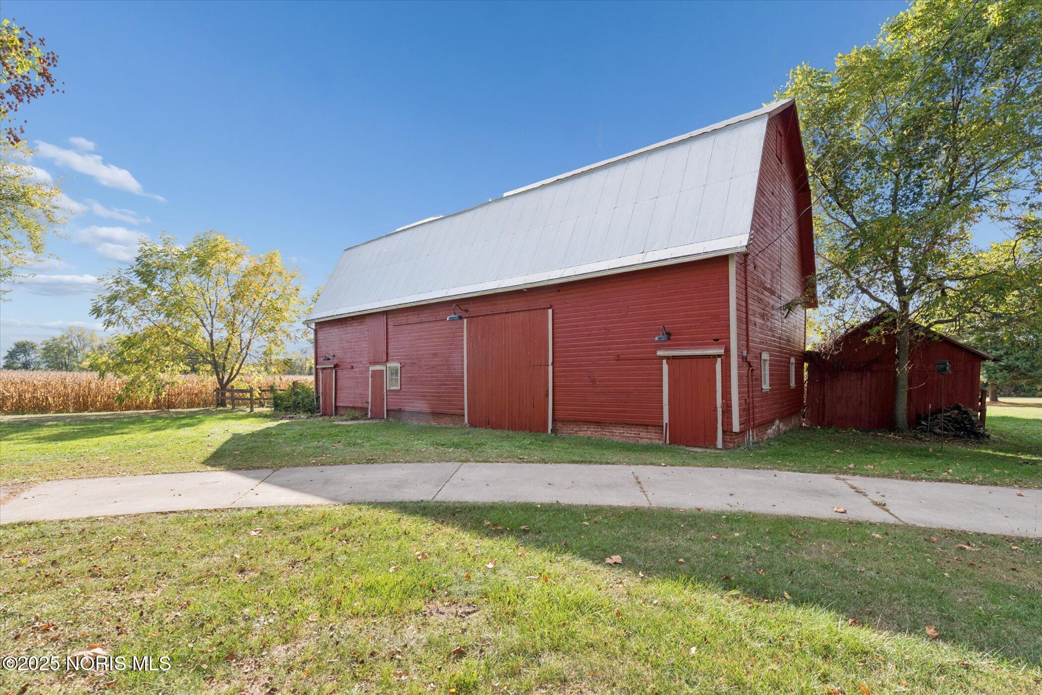 3044 Albon Road Monclova, OH 43542 - Photo 58 of 93 123-3044-Albon-Rd-Maumee-OH-43537-Window